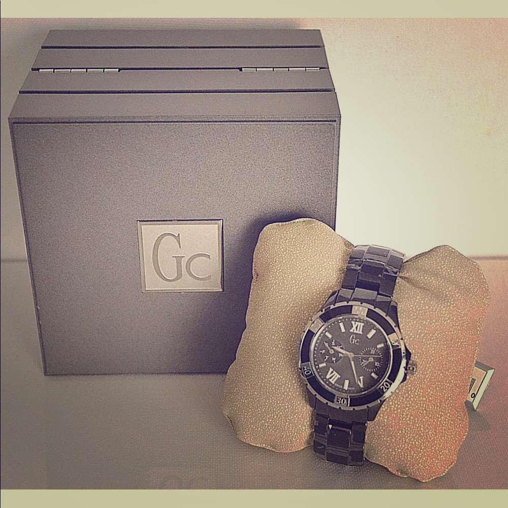 Guess Collection GC Women's Sport Glam